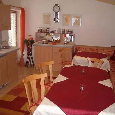 بيت ضيافة Gastehaus Troppmair أوديرنز